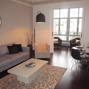 Bailen8 Apartamento