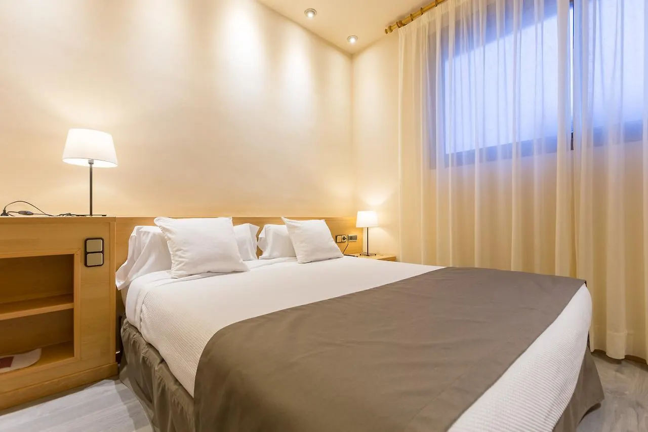 Apartamentos Dv Barcelona Apartmanhotel